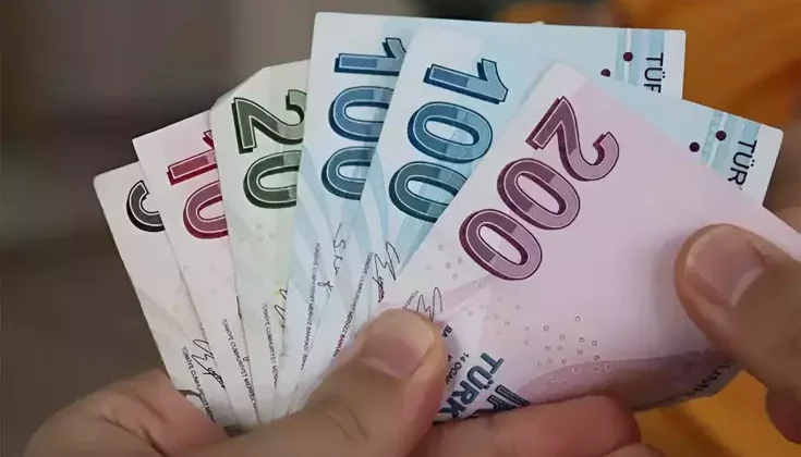 Türkiye’de maaşlar enflasyon karşısında adeta eriyor