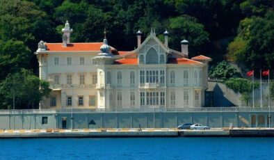 İstanbul Boğazı’ndaki yalılar apar topar satışa çıkarıldı